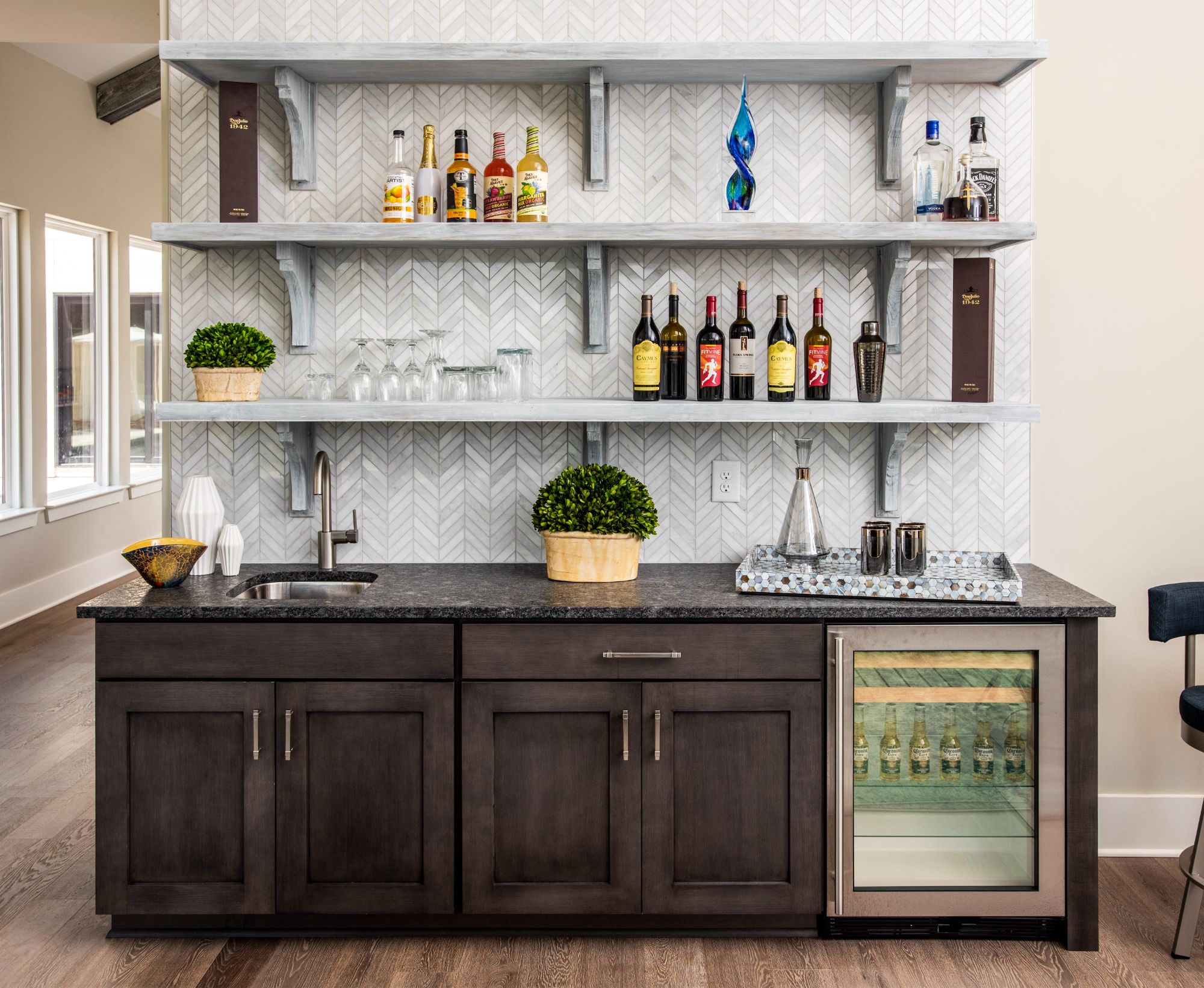 Custom Home Bar - Traditional - Home Bar - Miami - by Da-Vinci Designs  Cabinetry
