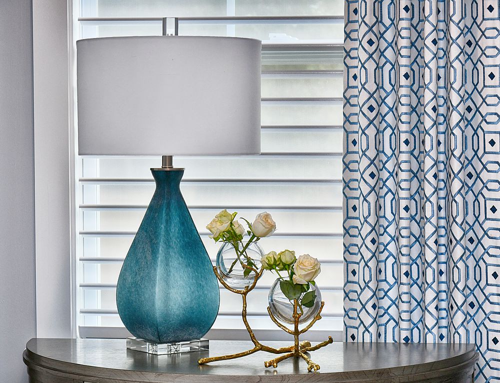 Finishing touches like flowers, books, porcelain and many other things you treasure belong in your luxury bedroom suite. 
